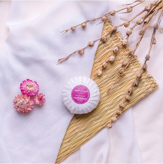 Savon doux rose et santal 100g