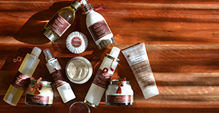 Amber and musk range