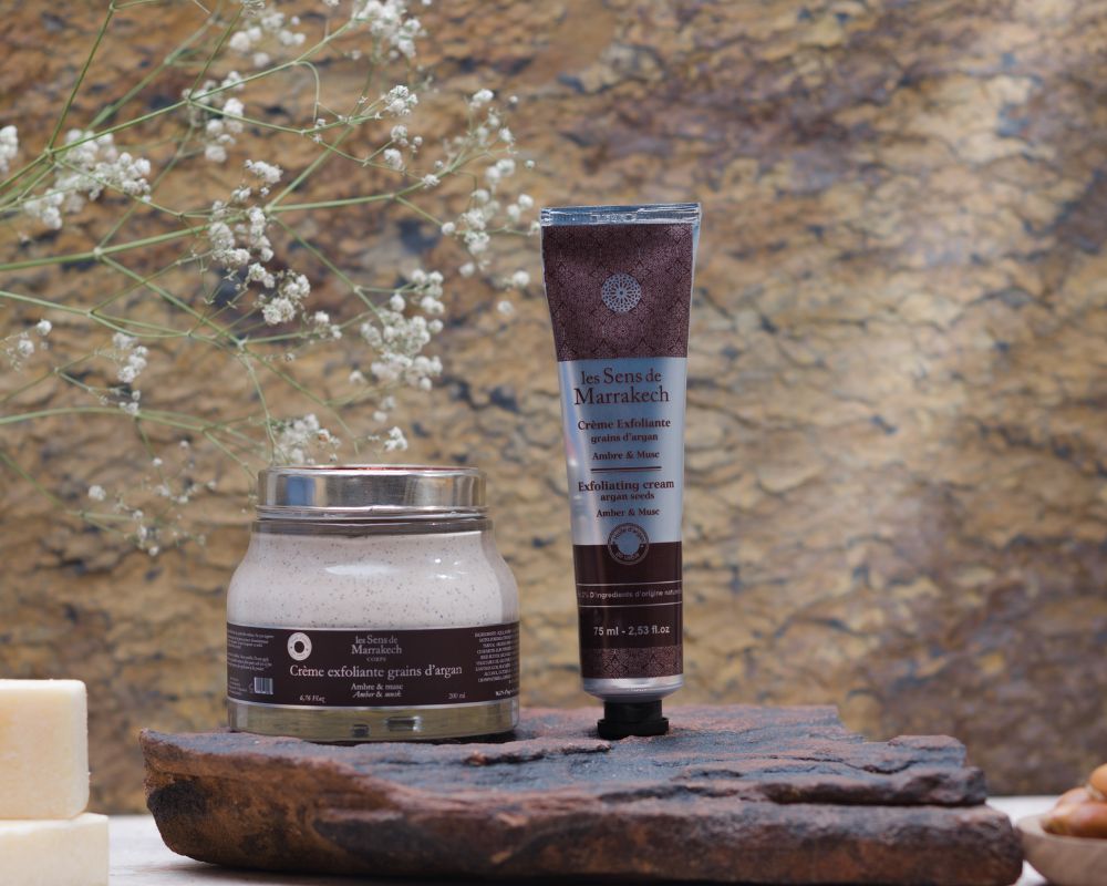 Exfoliating creams with argan grains